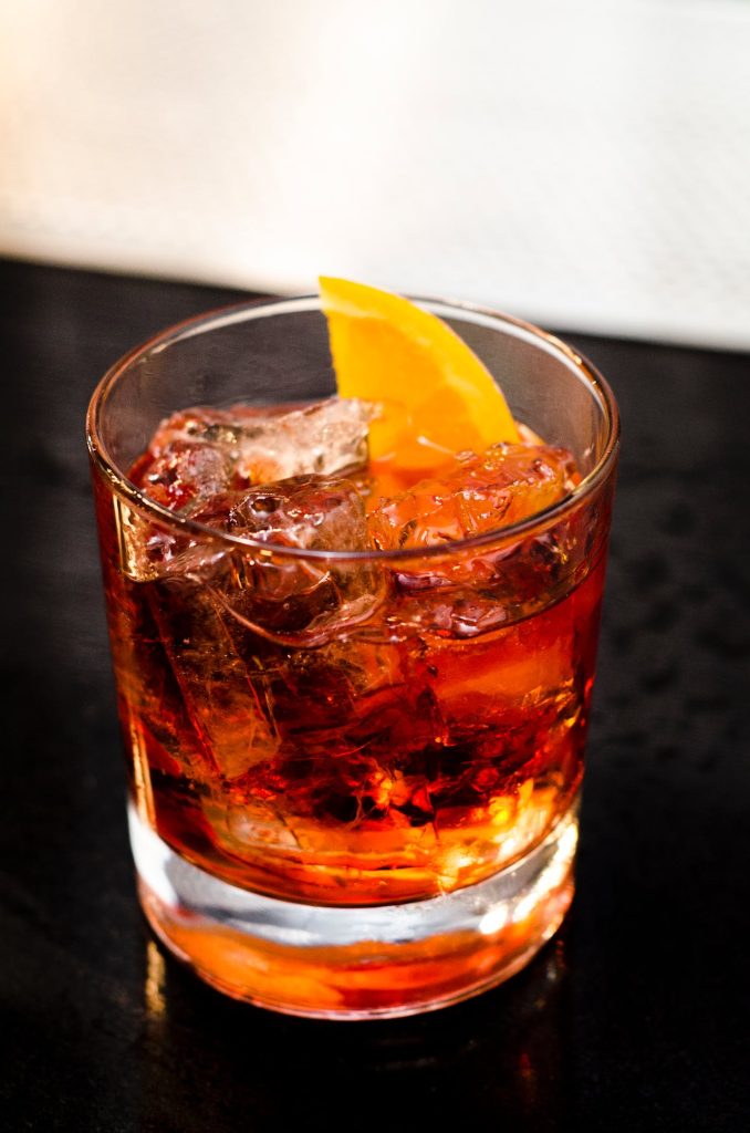 how do you make the drink old fashioned