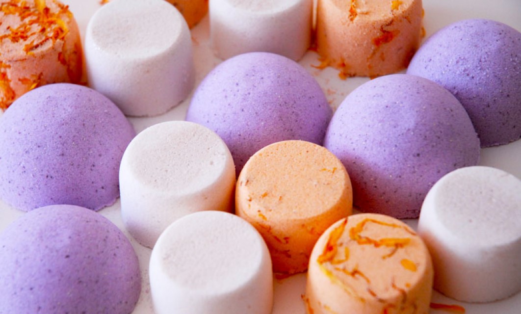 how to use bath bomb in shower